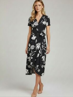 Yumi Kim Bryant Wrap Dress Petite Large Black White Floral NWT